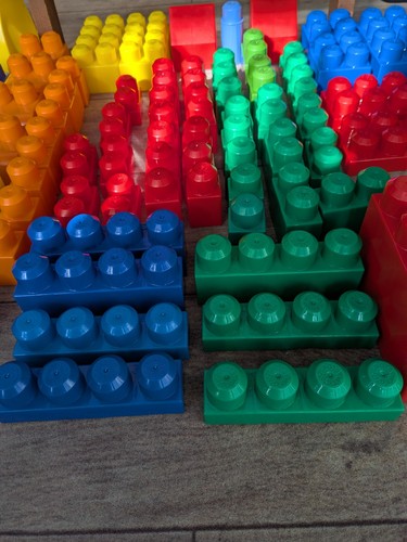 Mega bloks 100 - mega, assorted